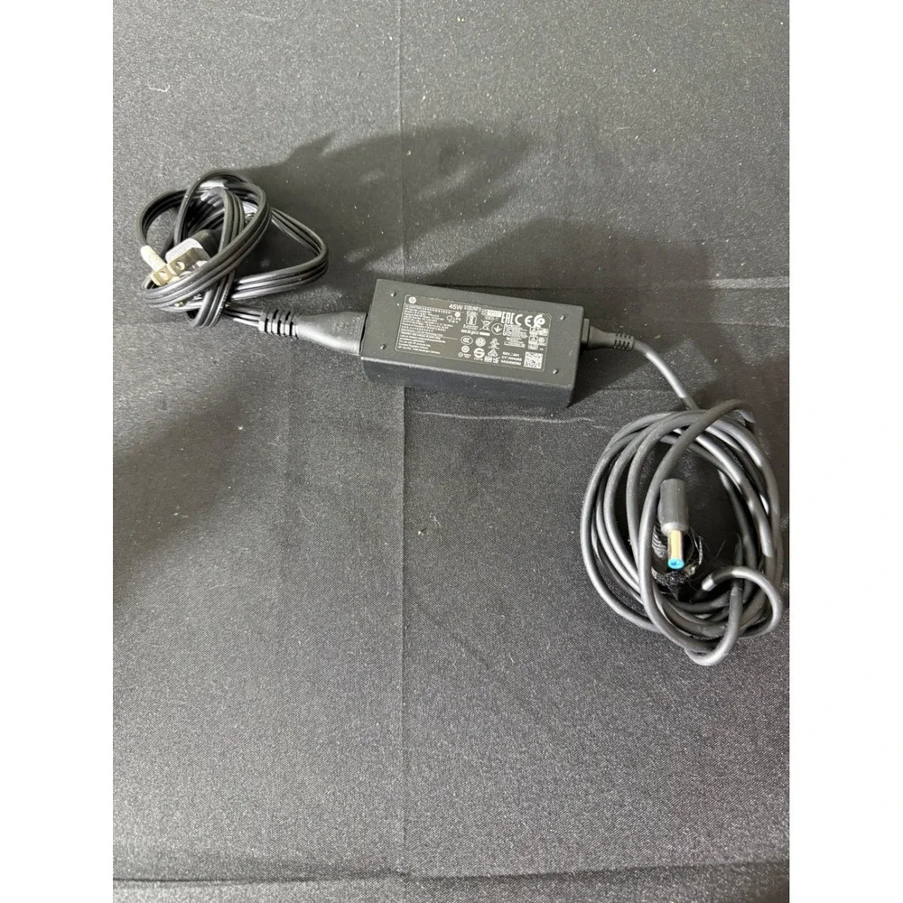 HP AC‎ Adapter 45W OS Black Excellent TPN-LA15 L25296-001 Blue Tip Charger